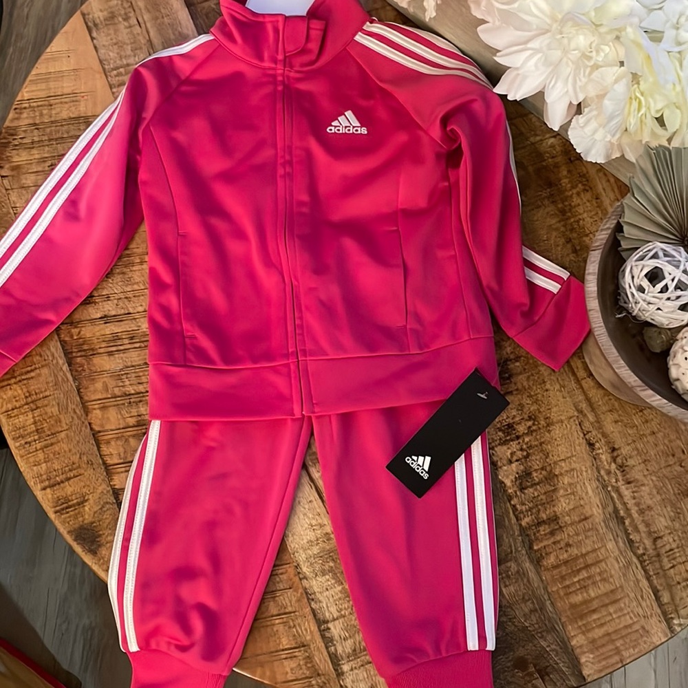 Adidas tracksuit size 24 months